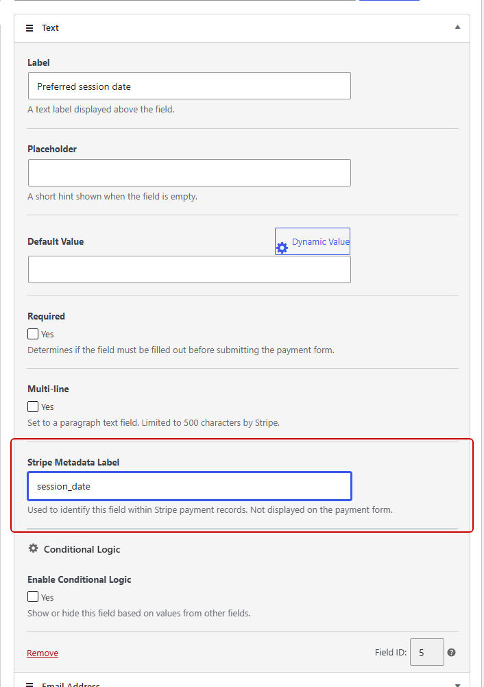 Un campo personalizzato di testo di WP Simple Pay con l'etichetta Metadati Stripe impostata su session_date